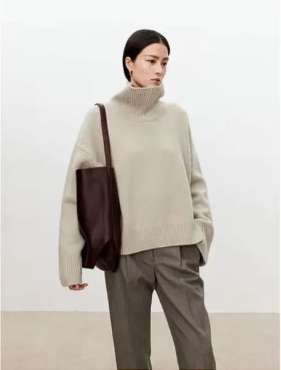 The Linnea Cashmere-Blend Turtleneck