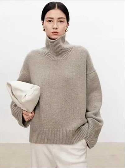 The Linnea Cashmere-Blend Turtleneck